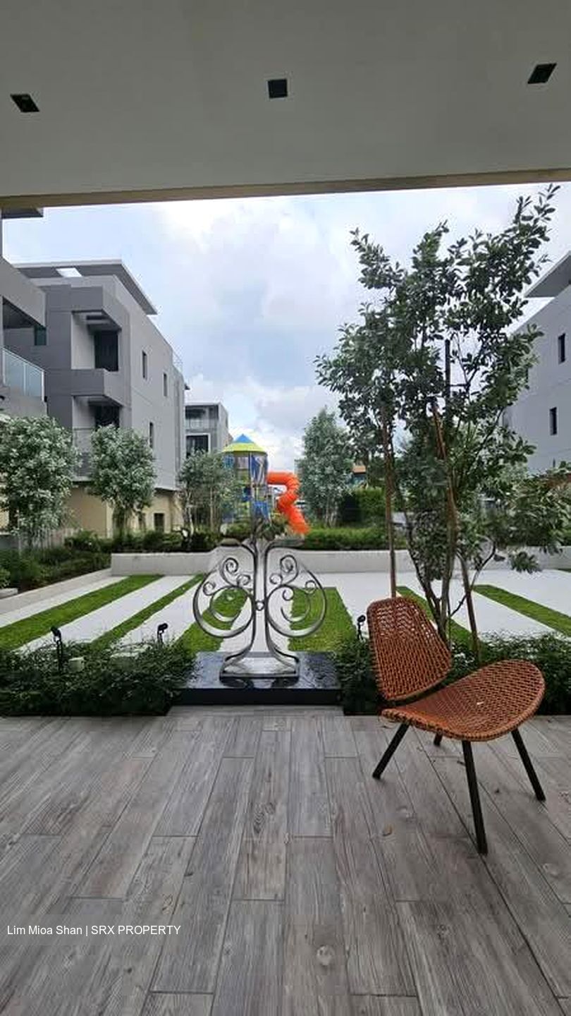 Serangoon Garden Estate (D19), Semi-Detached #601311141